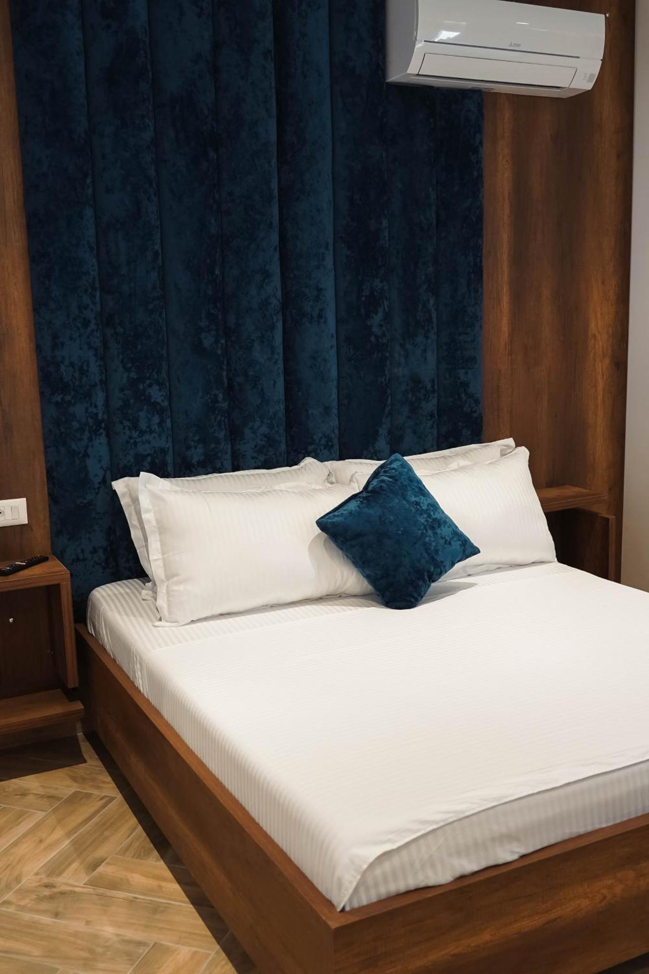Marina Rooms Durres Exterior photo